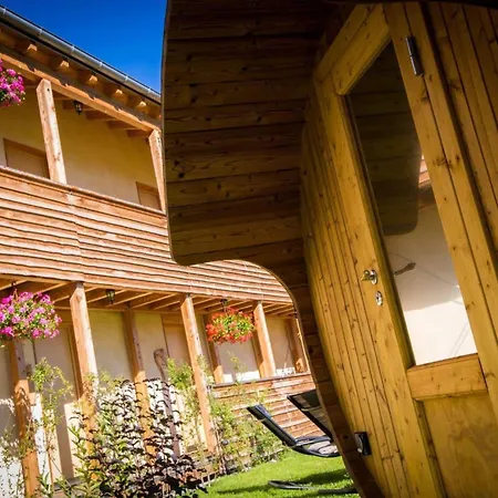 فندق Nada Brahma Retreats *