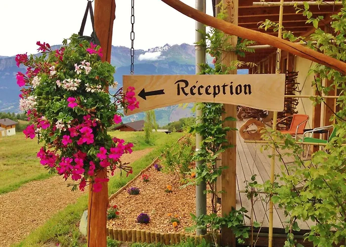 Nada Brahma Retreats فندق Dailley